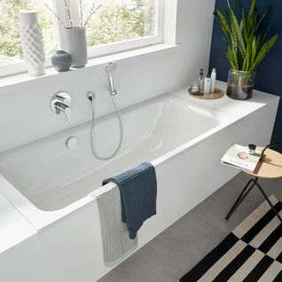 Inhaus_StilweltSaphir_Badewanne_OptimaL