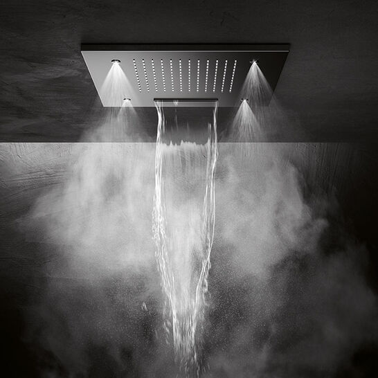 Moderne Regendusche mit integriertem Wasserfall und Beleuchtung. Dunkles, elegantes Design mit dramatischem Wasserdampf. Luxuriöses Duscherlebnis. Moderne Regendusche mit integriertem Wasserfall und Beleuchtung. Dunkles, elegantes Design mit dramatischem Wasserdampf. Luxuriöses Duscherlebnis.