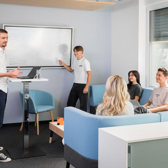240919_INHAUS_Lehrlinge_L0A7435_byWeissengruber 240919_INHAUS_Lehrlinge_L0A7435_byWeissengruber