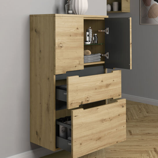 Holzschrank mit offenen Fächern und Schubladen. Geeignet zur Aufbewahrung von Badutensilien. Funktionales und stilvolles Design für eine ordentliche Badezimmergestaltung. Holzschrank mit offenen Fächern und Schubladen. Geeignet zur Aufbewahrung von Badutensilien. Funktionales und stilvolles Design für eine ordentliche Badezimmergestaltung.